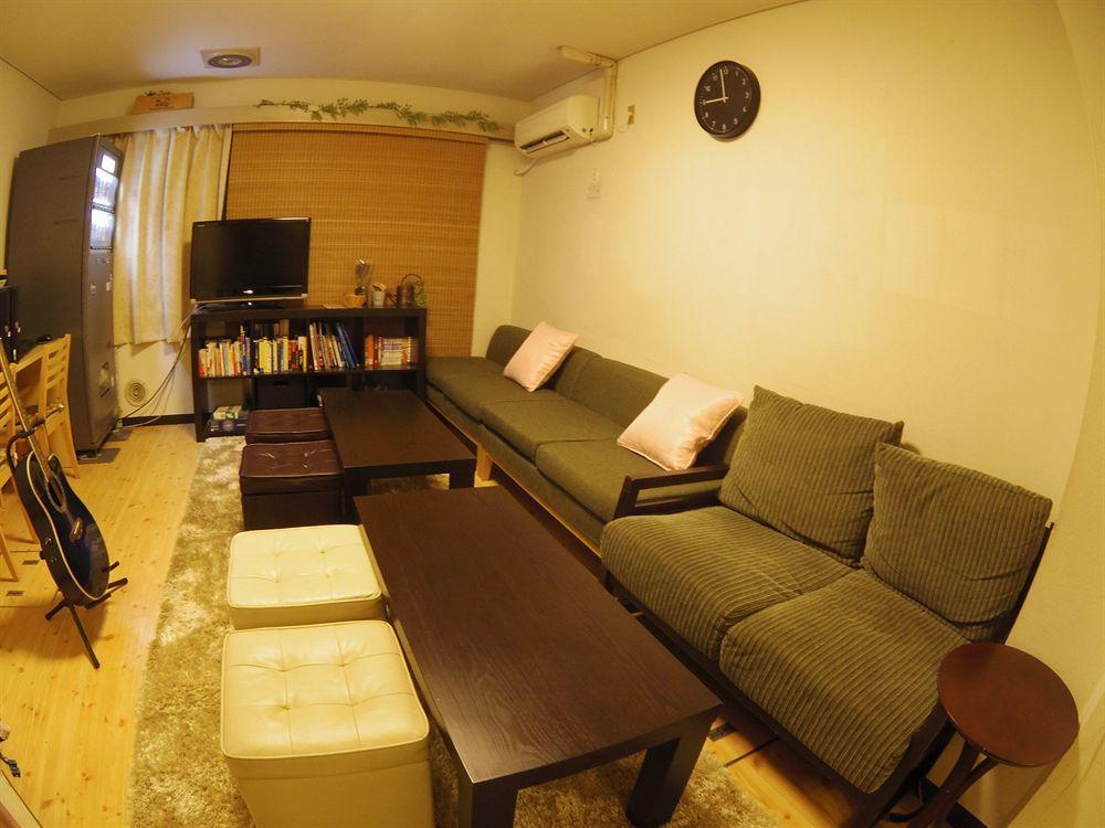 Hiroshima Hana Hostel Екстер'єр фото