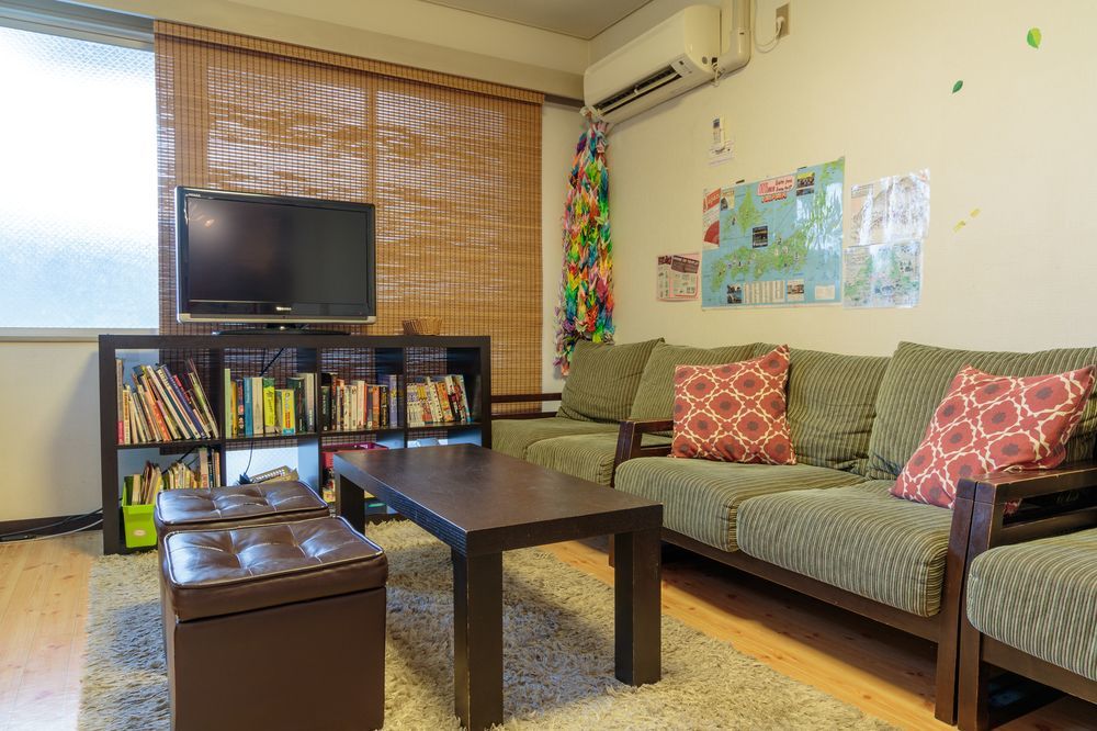 Hiroshima Hana Hostel Екстер'єр фото